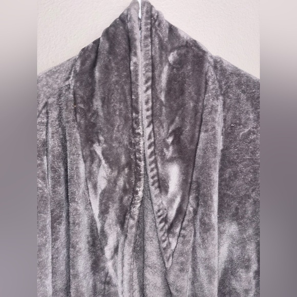 Unisex one size fits most mint robe Gray grey new but without the belt tie thing - Picture 12 of 12